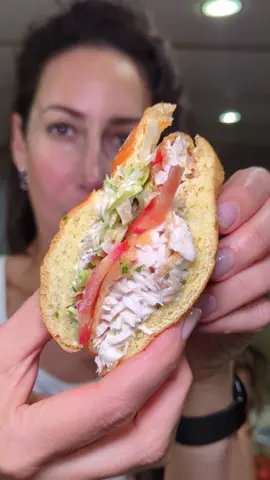 Beer battered fish on a brioche bun! 🐟 With @joserlfreedive #fish #Recipe #sandwich 