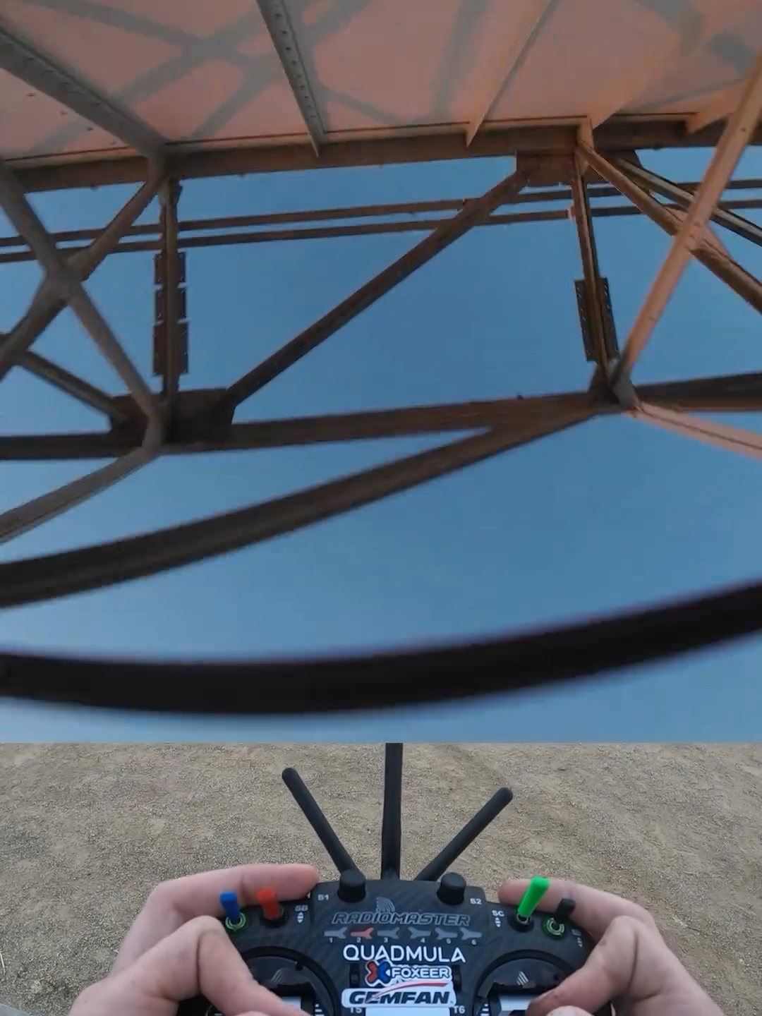 One Powerloop, 2 Gaps. Thanks@jevin_w  #fpv #fpvfreestyle #fpvdrone #fpvlife #fpvgap #fpvaddiction #fpvquad #tmotorfpv