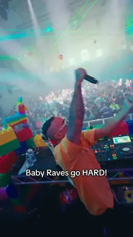 The coolest generation of parents are here and ready to party with their babies! 😎  #toddlertechno #lennypearce #remix #parentsoftiktok #millennial #fyp 