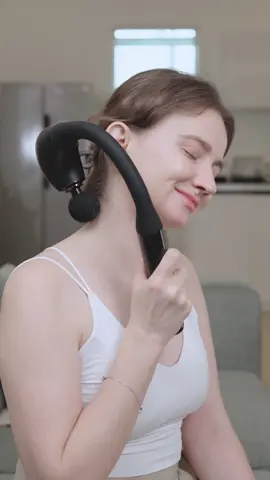 Let your hand relax while you massage!#massage #massagehammer #fasciagun #fyp 