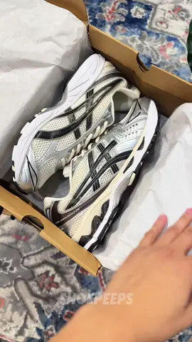 ASICS GEL KAYANO 14 Cream black mettalic plum 💯 #shoepeeps #asicsgelkayano @Shoepeeps @shoepeeps @SHOEPEEPS 