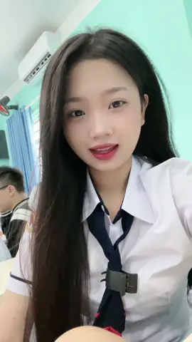 E xin đầu hàng😘😘#xhuong #vairal #xhhhhhhhhhhhhhhhhhhhhhhh #xh #xhuongtiktok #kvan #ontop #hocsinh 