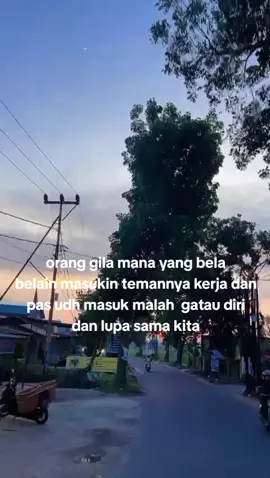 Penyesalan terbesar ngebantu teman masukin kerja sama kita eh sekarang balasannya buat kita resign ❤‍🔥👏 wallahi sakit hati banget #janganlagiyadekya #temanpenghianat  #fyppppppppppppppppppppppp  #halakhita #mandailingtapsel  #penyesalandatangnyabelakangan  #traumaberatsampaisekarang😣😣😣 