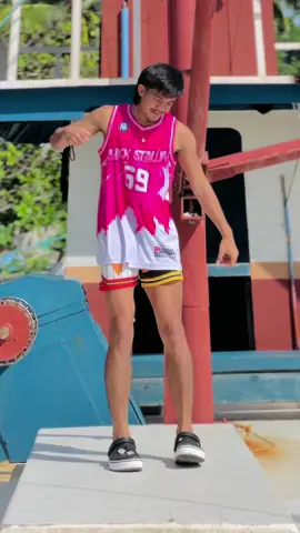 Ako ay isang model 🥴 DC:@elmerkaison🇵🇭 #rahzeedycabaluna 