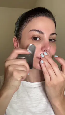 Updated guasha tutorial ✨ . . #guasha #guashatutorial #facemassage #tiktoksalon 