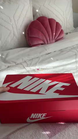 They’re perfect💓 #shoes #haul #unboxing #nike #byymarga #cleangirl #thatgirl #aesthetic #preppy 