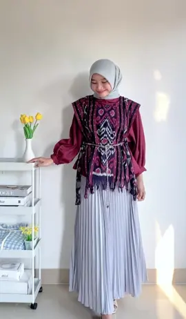 Rompi vest tenun #cupcut #xyzbca #fyp #lewatberanda #bajutenuncouple #vest #vesttenun #tenun #aimkoethnic #ideootdkondangan #fotostudio #17agustus #foryou #bajutenun #fypdongggggggg #fyp #fypシ゚viral 