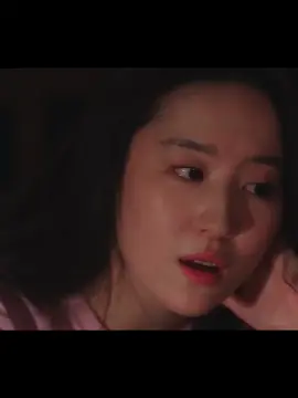 Hãy khóc đi....khi bạn cảm thấy bất lực. Cuộc sống là vậy mà, khi chúng ta không muốn thì nó vẫn sẽ xảy ra, thay vì muốn tránh xa nó mà không được, hãy thử tiếp nhận nó theo một hướng tích cực hơn...#xuhuong #dongluc #emo #foryou #douyin抖音 #videodongluc #tinhcam #tamtrang 