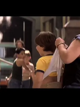 Locos de Ira: (2003) 🎥  Calzón Chino 🩲 #calzonchino #escenas #humor #comedia #bromas #adamsandler #wedgie #prank 