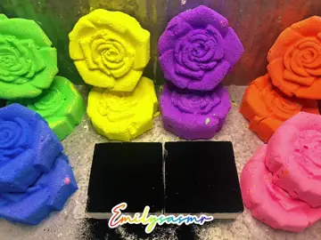 #punk collab with @honeygood.asmr on IG go check her content out she has amazing visuals and textures! 12 neon colored roses with 2 soft fresh blocks with black pigment! This is the first 2:41 min of the video ill post the part two later, full video is up on youtube now thou. 🤘🏼 #gymchalk #neongymchalk #softgymchalk #satisfying #dusty #crushinggymchalk #fypシ゚viral #punk 