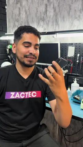 Arrumei o celular de uma seguidora