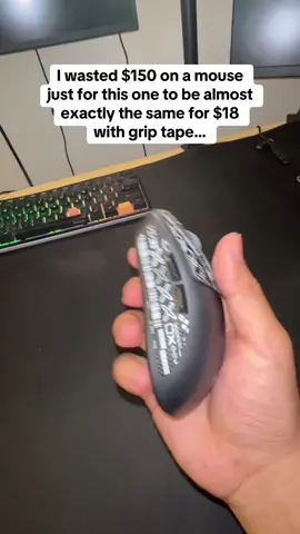 How did i not see this gaming mouse earlier i could have saved so much $$$ .. #mouse #gaming #pc #desk 