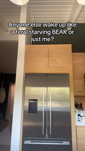 slept 12 hrs and grabbing anything I see 🍔🍕🌮 #wlw #lesbiansoftiktok 