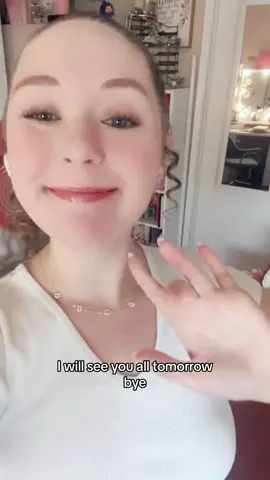 Grwm for a busy day as a content creator! #contentcreator #ugc #ugccreator #microinfluencer #grwm #morningroutine #wednesday #OOTD #asmr #skincare #pets #petcare #dog #cat #dogmom #catmom 