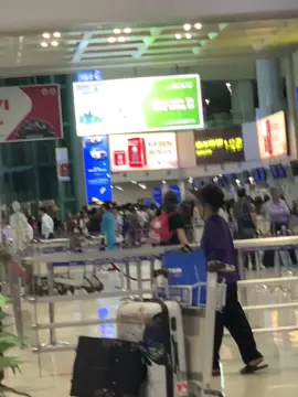 Phải đánh đổi bao nhiêu sự chân thành của tuổi trẻ, để đổi lấy cái nắm tay về già👩‍❤️‍👨🥰 #nắmtayvềgià #xuhuong #ongba #viral #trend #tinhyeudep #ngthingoan0306 #tiktok 