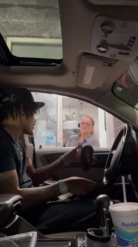 DRIVE THRU🐍 PRANK🤣🐍🤣🐍 #fyp #foryoupage #viral #explore #funnyvideos #viral #explore #repost #viral 