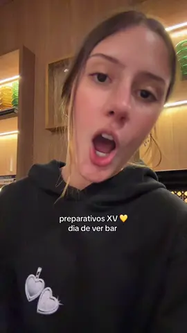 preparativos da festaaa!! estamos aqui vendo bebidas e tudo muitooo bomm! @exotic.coquetelaria são sensacionaiss