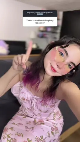 ¿Tienes muchas o pocas cosquillas?¿Y en algún lugar raro?🤔🤔🤔 En lo personal no me gusta tanto que me hagan cosquillas, y sobretodo si estoy enojadaaaa a quién se le ocurreeee Jajaja nunca olvidaré las veces que quedé traumada todo el día en la secundaria😩🤣  #cosquillas #axilas #risa #julyjinku #qna #contestandopreguntas #fyp #fypシ゚viral 