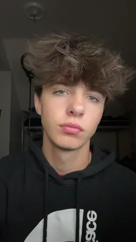 Find your bday twin in the comments