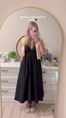 #businesscasual #businesscasualoutfits #officeoutfit #officeoutfitinspo  #demure #verydemure @Rothy’s @madewell @Aritzia 