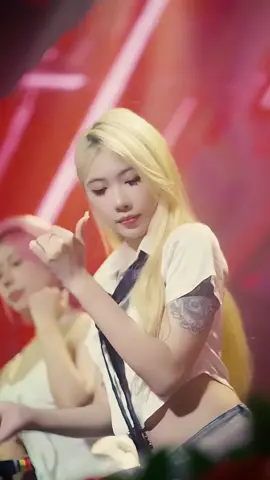 #推薦推薦 #跳舞超短裤 #嫵媚性感 #热舞小姐姐 #舞蹈 