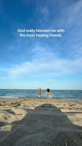 the friends u make in ur 20s are truly ur sisters 4life 🤍 @Tay♥️ 