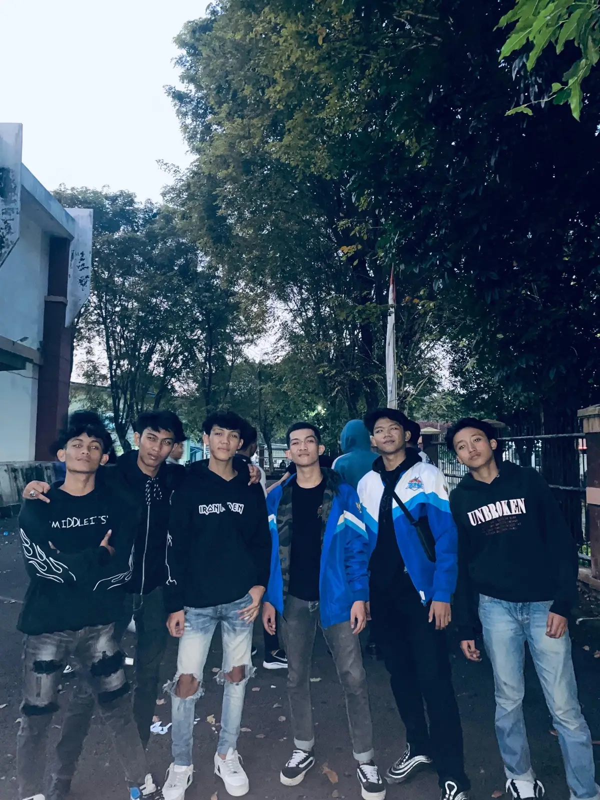 Kenyang motivasi, lapar aksi, tinggi imajinasi, lupa ekspetasi