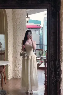 Cơm phải ăn cùng người tâm đầu ý hợp. Rượu phải uống cùng bạn hiền, tri kỉ . Ngày tháng sau này phải cùng người mình yêu thương trải qua mới hạnh phúc . 🖤 #xh #fyp #xuhuong 