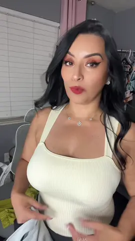 Hermosos bodysuits de la marca @OQQ #oqq #bodysuit #TikTokMadeMeBuylt #viraltop #cutefinds #oqq #summeroutfit #plussizefashion #midsizefashion #snatchedwaist #foryoupage #bodysuit #ribbedbodysuit #grwm #fashion 
