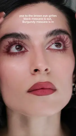 new @SHEGLAM  ALL-IN- ONE MASCARA 😍 Available in Burgandy and Blue …. What do you guys think? #sheglampartner#sheglammascara#allinonemascara#makeup