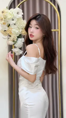 Đầm lụa hai dây form dáng ngắn 💕#damdepdutiec #reviewdamxinh #damluasangchanh 