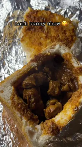 For the love of home cooked food 😋 🧑‍🍳  #homemadefood #bunnychow #lamb #Foodie #Recipe #lambcurry #cooking #eat #yummyfood 