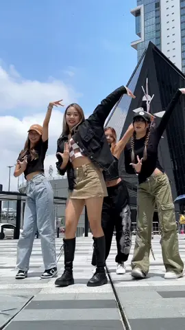 amelia 🫶🏻🎀 #djamelia #djameliainthehouse #djameliaslow #planv #fyp #TikTokAwardsMY2024 #dancechallenge #tiktokdancechallenge #dancetok #fyppppppppppppppppppppppp #trend #malaysia #kualalumpur #viral 