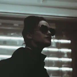 my baby’s got the best quotes AND the best moves✨ #mrrobot #mrrobotedit #darlenealderson #darlenealdersonedit #crystalcastles  cc: sat6rns, mhd