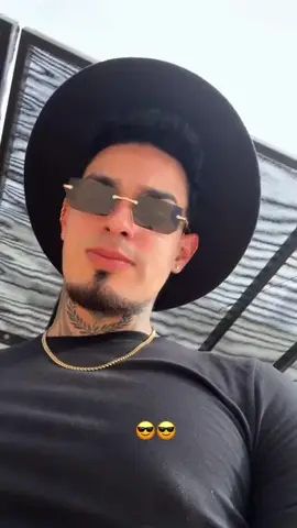 🕷️🖤🖤😊☺️