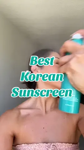 The perfect sunscreen for reapplication! #jmsolutionsunspray #sunscreen #tiktokshopfind #reapplyingsunscreenovermakeup #sunscreenovermakeup #jmsolution #koreanskincare #skincaretips #skincareproducts 