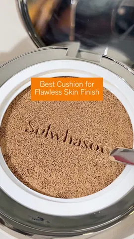 Best Cushion for Flawless Skin Finish! Sulwhasoo Perfecting Cushion 🧡 Mengandung Jaum Activator™ untuk hasil kulit yang effortless, sempurna & sehat bercahaya dengan hasil yang semi-matte dan 24 hour coverage agar bisa menempel sepanjang hari ✨ The perfect daily cushion! GET YOURS NOW! 🧡 #Sulwhasoo #SulwhasooID #SulwhasooIndonesia #SulwhasooPerfectingCushion 