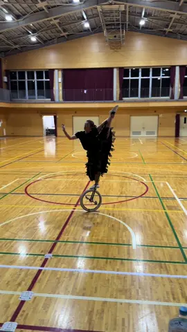 久しぶりの練習撮ってみた！#一輪車演技 #ダンス #おすすめ #おすすめにのりたい #unicycle #performance #dance 
