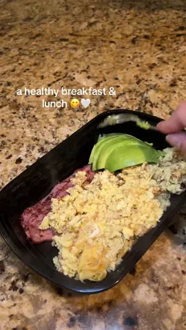 He took extra carne en su jugo for his boss😅