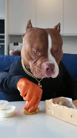 CHOCOLUNCH: @Wingstop chicken wings🍗