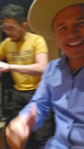 #laenharinada #zamba #isidroygero #dejandohuellas #christianherrera #folklore #folclore #cancion #musica #música #estudiodegrabacion #grabando #temanuevo #grabacion #grabaciones @gerochocobar💫 @Isidro Silisque 