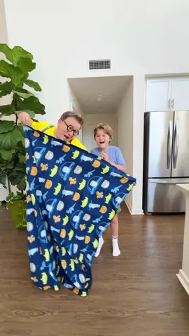 Worst magic trick in history 😂 #magic #magictrick #magician #magician #youtube #youtuber #youtubechannel #prank #shorts #funnyshorts #shorts #short #comedyvideo #comedy #foryou #foryoupage #acting #funnytiktok #ronniesadventures #grandparents #funnykids #funnymoments 