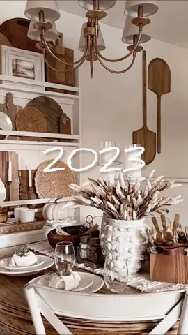 Fall table decor through the years!! 🍂🍂 #falliscoming #falldecor #ilovefall #throughtheyears #interiordesign #tabledecor #inspo 