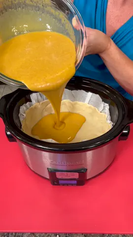 Crockpot Pumpkin Pie is a game changer! 😲 #pumpkin #pumpkinpie #desserts
