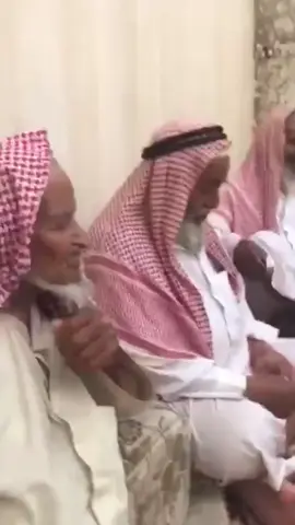 #القمه_العربية_الاسلامية_الامريكية #شيبان_يتكلمون_في_السياسة #fypシ  #مالي_خلق_احط_هاشتاقات #تصميم #اكسبلورexplore #ضحك #ترند #تصاميم_ضحك_🤣🤣  .