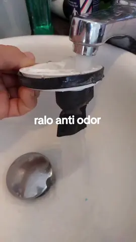 uma opção simples é prática para evitar aquele odor desagradável vindo pelo ralo