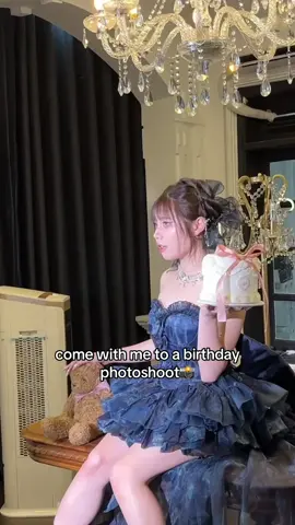 my first professional photoshoot at @Phòng của Mỡ 😸 #vietnam #birthdayphotoshoot #photoshoot #saigon #Vlog #xuhuong #comewithme #fyp 