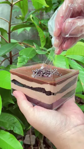 Dessert Box Viral Medan!!! Cuma 35ribu!!! Rasa premium 👍 Cek IG : Dessertclub.mdn #dessertbox #dessertclubmedan #jajananmedan #medanviral #fypシ゚viral #fyp 