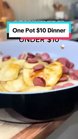 This one pot dinner gave me fall comfort food vibes 😍 Really enbracing the SAHM life with cooking and cleaning and chasing around a toddler 🫶🏼 #onepotrecipe #onepotdinner #dinner #cooking #familymeal #cooking #food #comfortfood #Recipe 