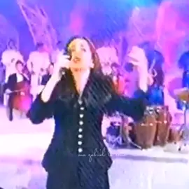✨✨Còmo imaginar, que era en tu vida solo fantasía...✨✨ Ana Gabriel ~Sólo Fantasía 🎶 ❤️ y #solofantasia #anagabriel #Lunadeamerica #anagabrieloficial #cantante #cantantemexicana #mexicana #reina #musica #music #musicadelrecuerdo #tbt #parati #fly #flypシ #viral 
